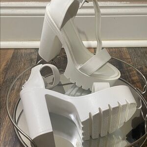 SHEIN White Chunky Platform Block Heel Sandals